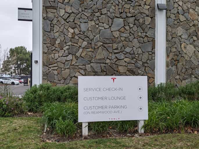 Monument & Site Signs